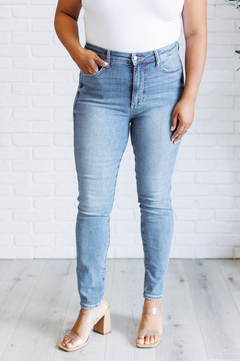 Judy Blue Justine High Rise Control Top Contrast Wash Skinny Jeans