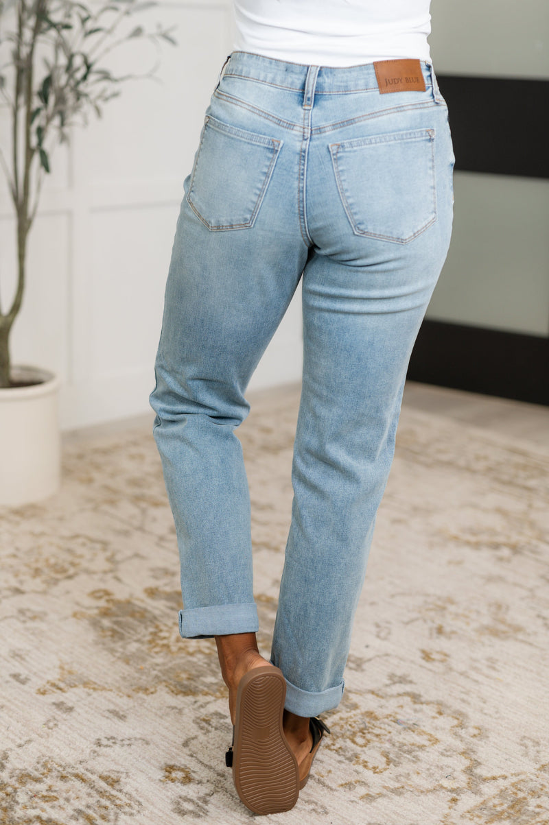 Judy Blue Cheyenne V-Front Cool Denim Boyfriend Jeans