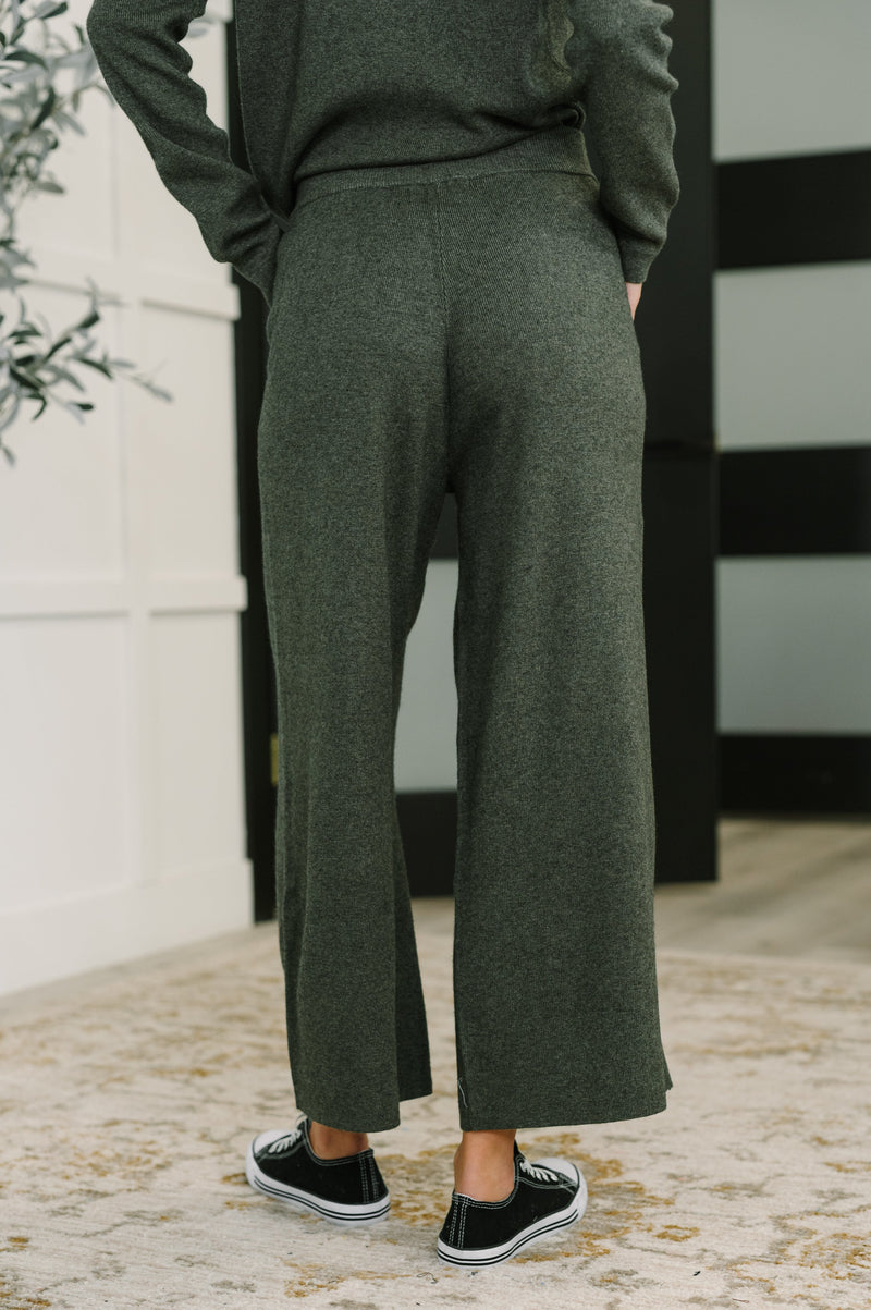 Close Culottes in Moss