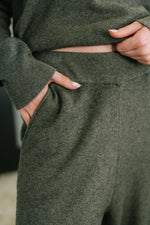Close Culottes in Moss