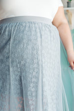 Layered In Lace Skirt In Gray