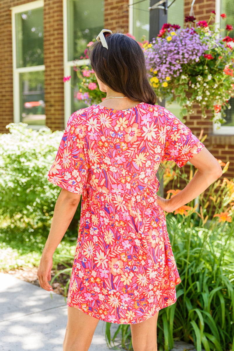 Vintage Daisies Dress In Hot Coral